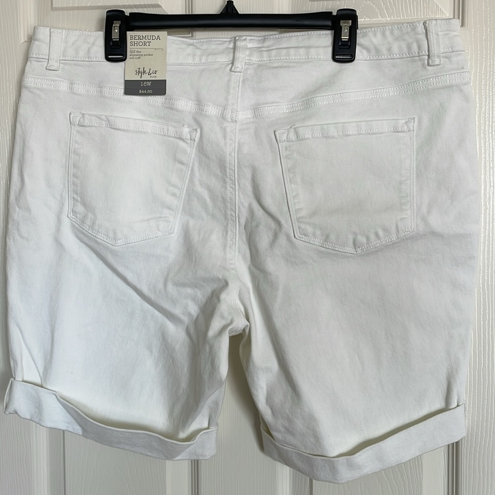 Style & Co. White Women’s Bermuda Shorts - Picture 3 of 6